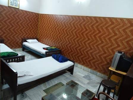 Hotel Akad Palace, Lalsot 4